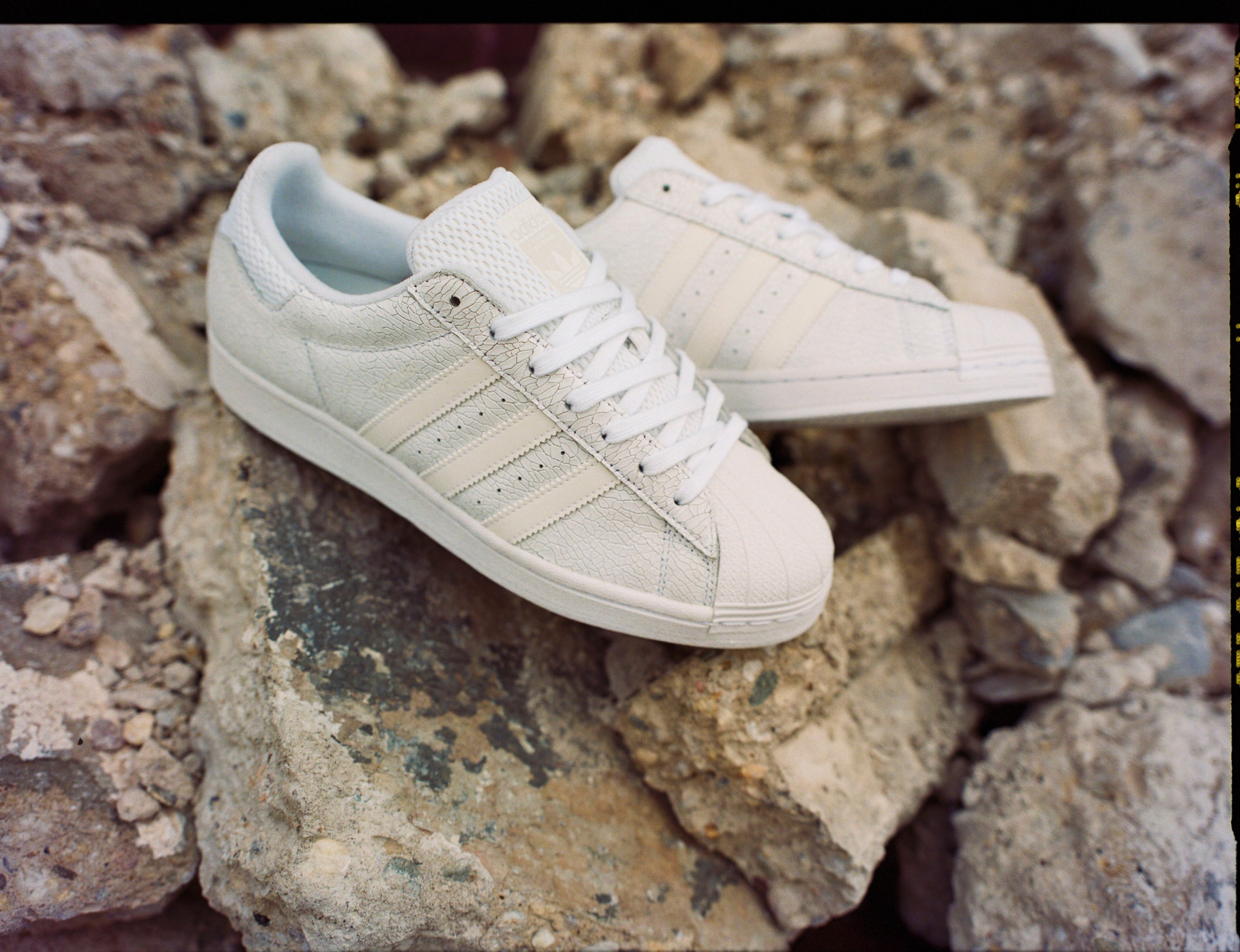adidas gazelle silver green womens Adidas NMD R1 PRIDE Cloud White Limited Love unite(FY9024) – Prime