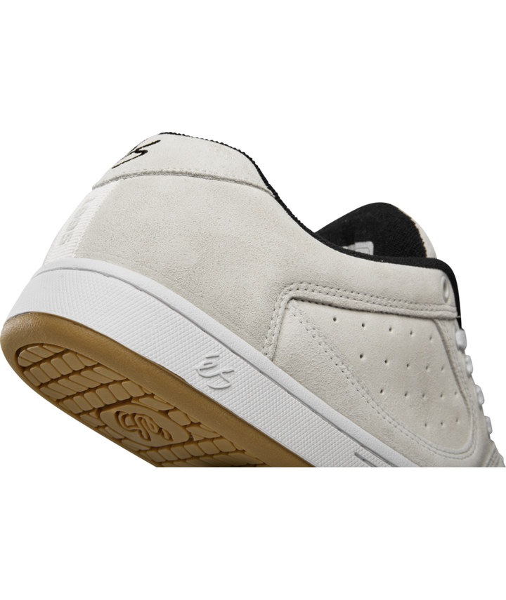 Es' Accel - White / Black / White