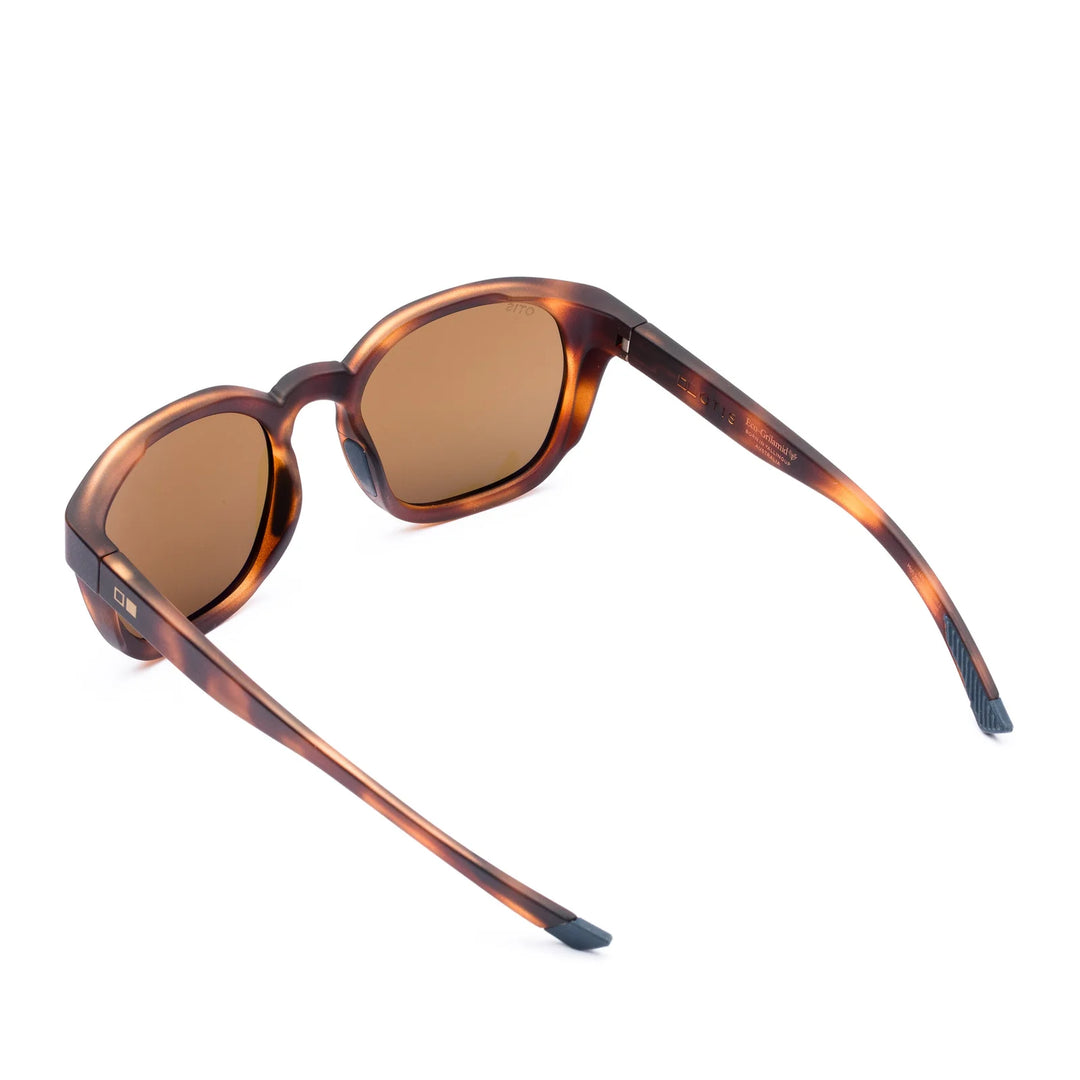 Otis Offset Sport - Matte Amberwood Tort