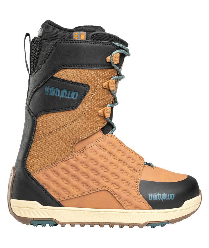 2027 32 Lashed Bradshaw Boot - Brown / Black