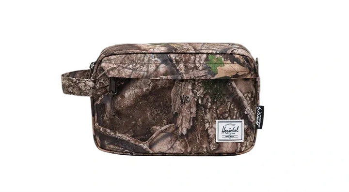 Herschel Chapter Travel Kit - Realtree APX