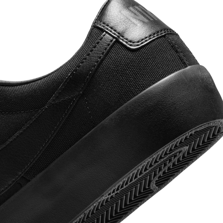 Nike SB Blazer Low GT-Black