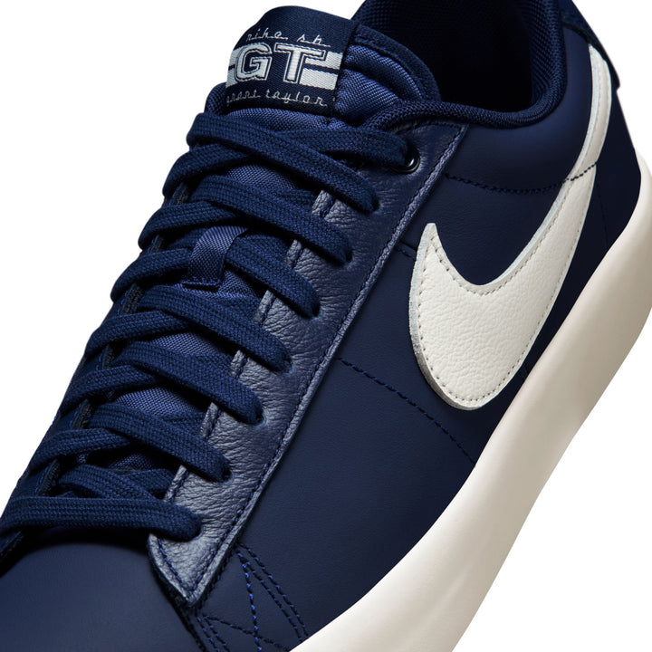 Nike SB Blazer Low Pro GT - Blue Void / Sail