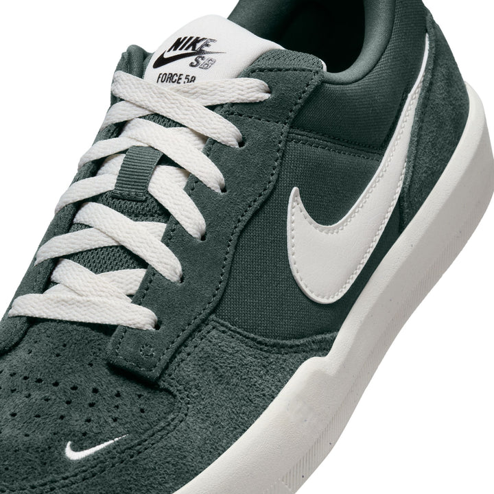 Nike SB Force 58 - Vintage Green / Sail