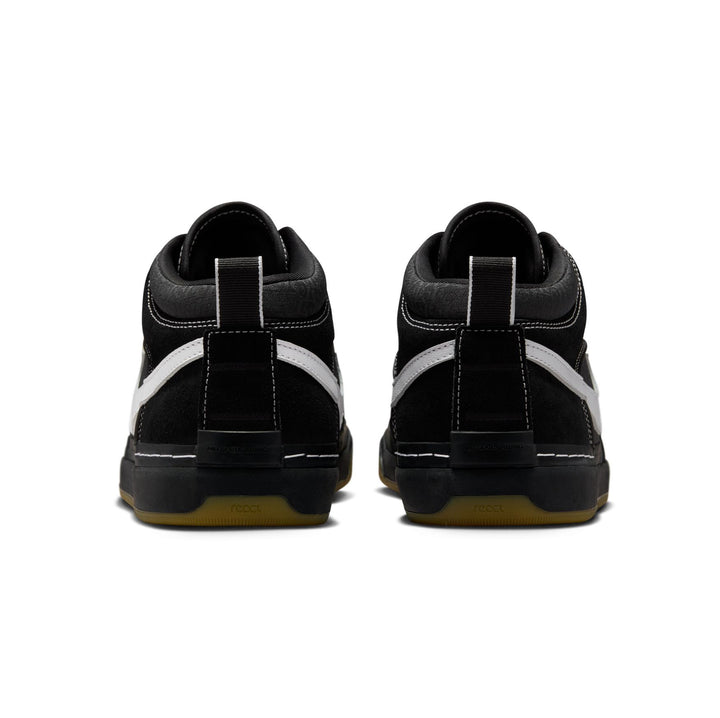 Nike SB React Leo - Black / White / Gum