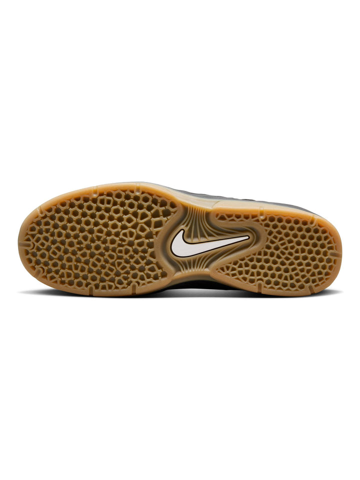 Nike SB Vertebrae - Black / Summit White