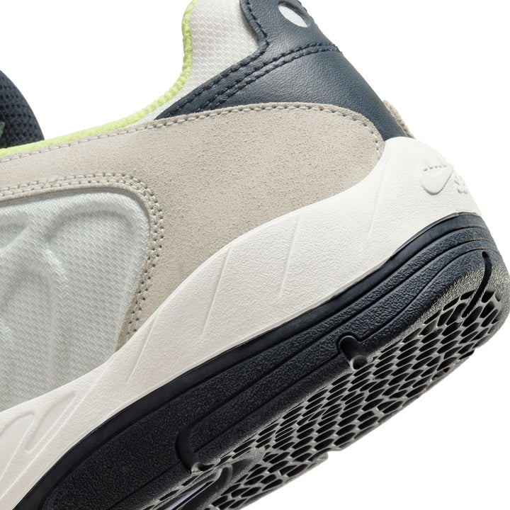 Nike SB Vertebrae - Summit White / Persian Violet