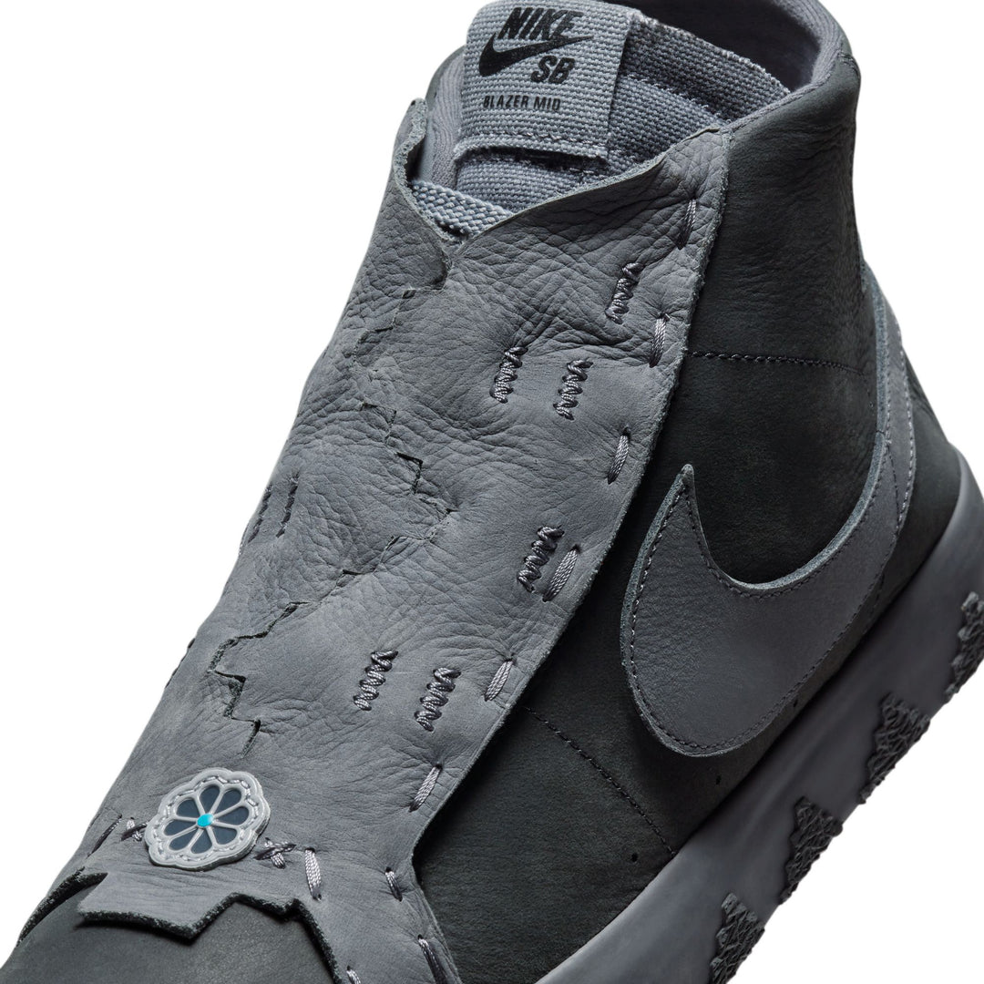 Nike Zoom Blazer Mid Qs - Anthracite / Dark Smoke Grey Di’orr Greenwood