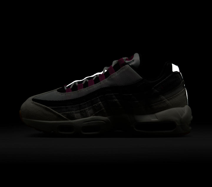 Nike SB Air Max 95 - Summit White / Cactus Flower-Photon Dust