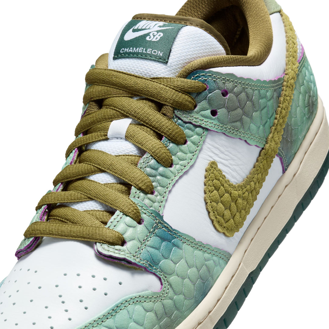 Nike SB Dunk Low Pro QS (Chameleon) - Oil Green / Desert Moss / White Vert Petrol