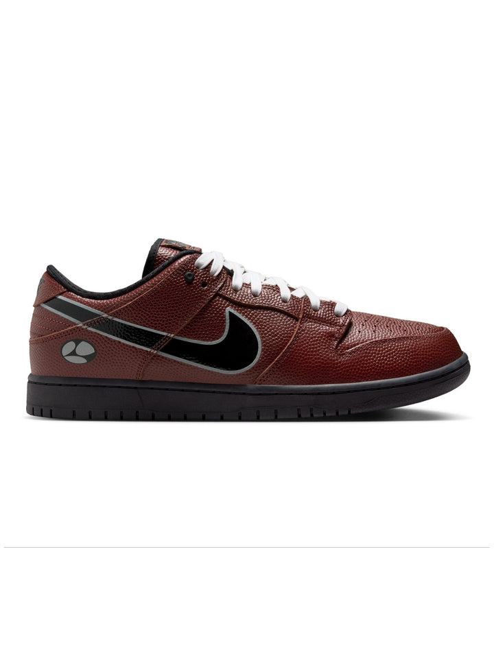 Nike SB Dunk Low Pro - Limosine Dark Pony / Black / Silver