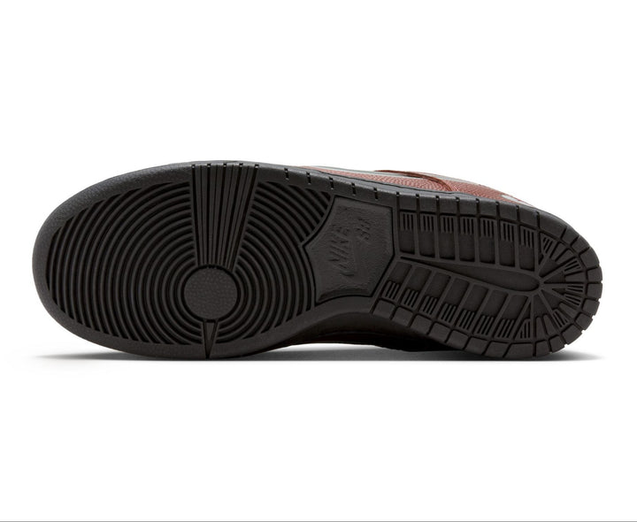 Nike SB Dunk Low Pro - Limosine Dark Pony / Black / Silver