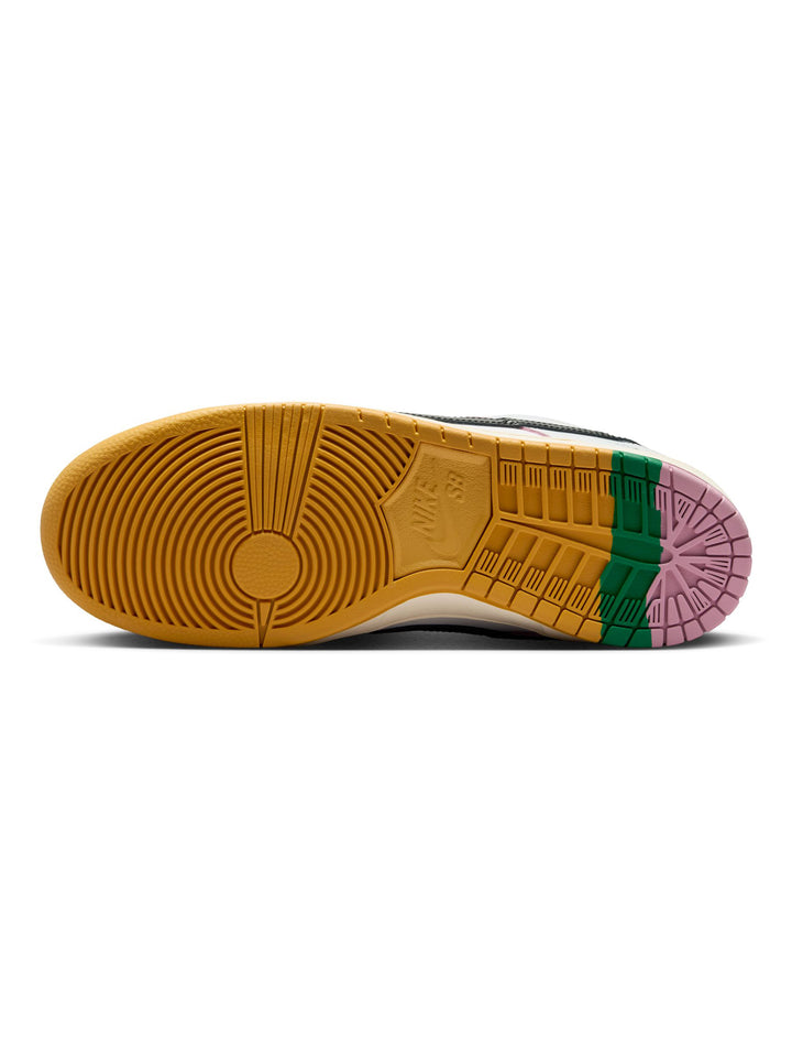 Nike SB Dunk Low Pro Qs - CSEF White / Black / Iron