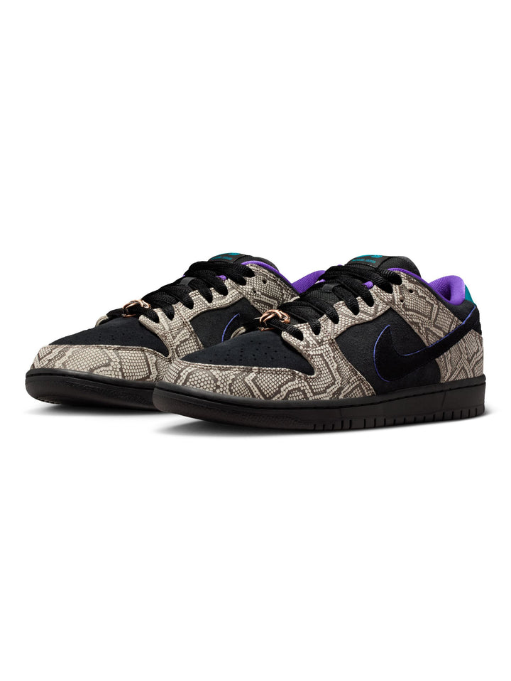 Nike SB x Dashawn Jordan Dunk Low Pro - String Black / Bright Spruce / Fierce Purple