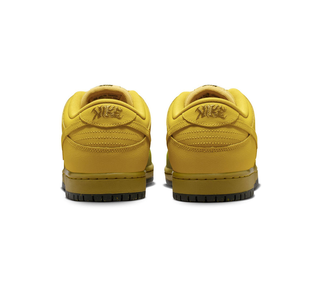 Nike SB Dunk Low Pro  - Saffron / Quartz