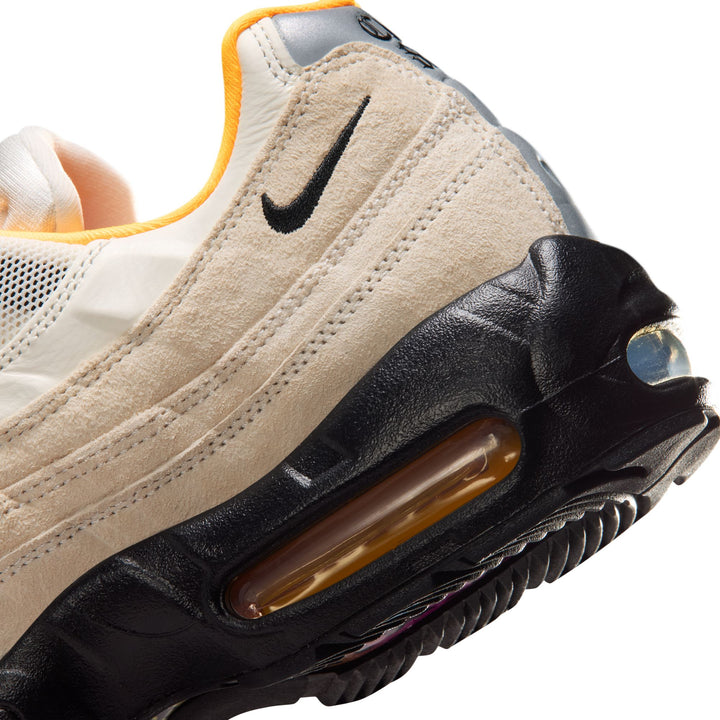 Nike SB Air Max 95 WC - Sail / Black / Laser Orange