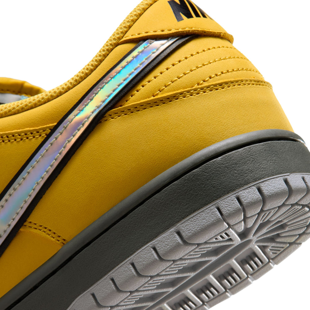 Nike SB Dunk Low Pro "Muni Fast Pass" - Lightening / Wolf Grey-Denim Turq