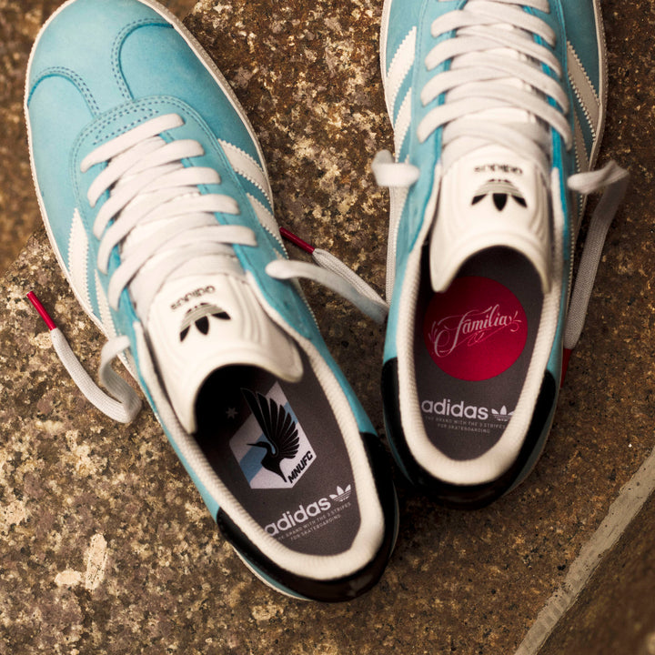 Adidas MNUFC Familia Gazelle - Lt Blue / White / Black