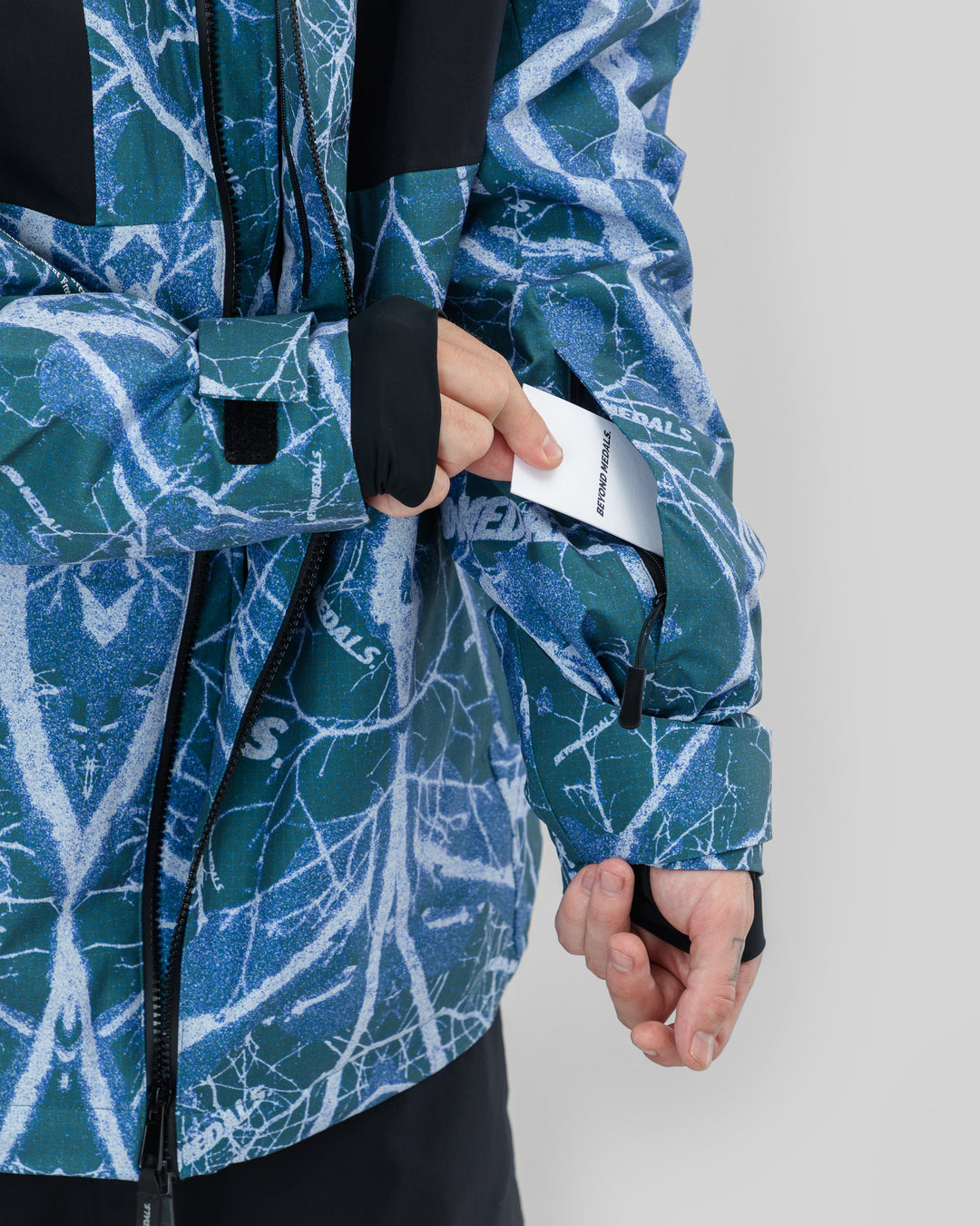 Beyond Medals Fullzip 2L Jacket Shirakaba - Print