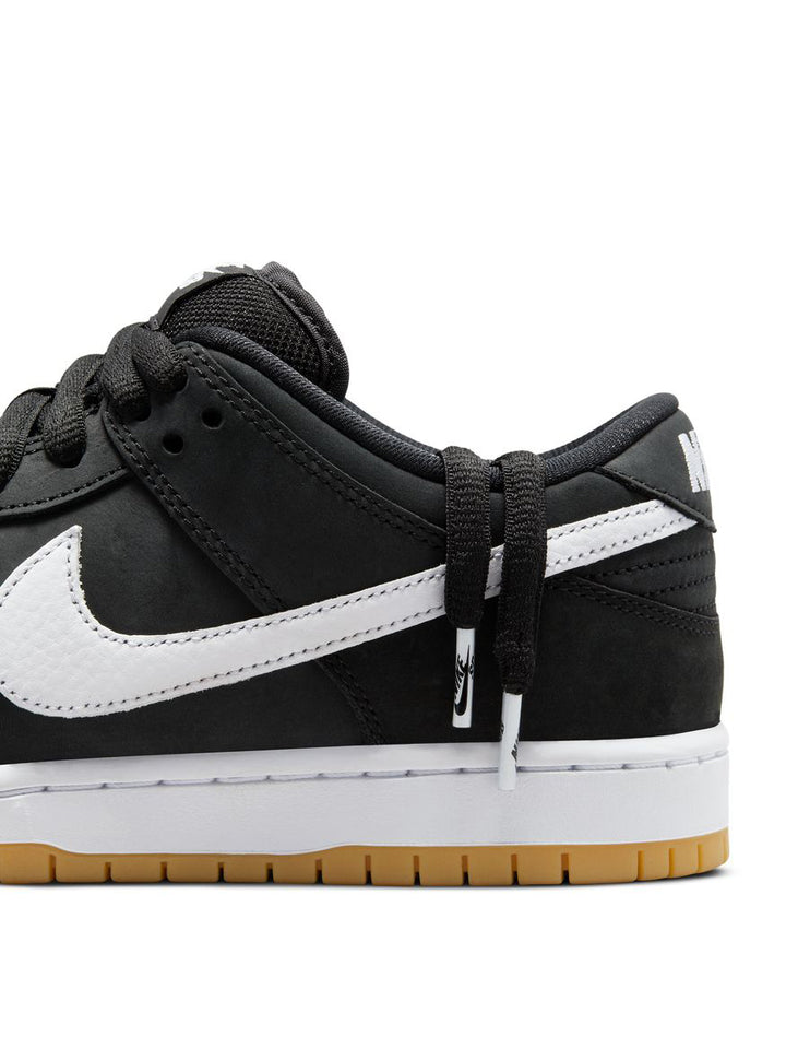 Nike SB Dunk Low Pro - Black / White