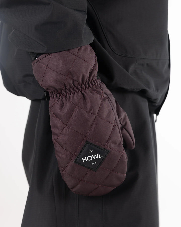 2027 Howl Quilted Mitt - Plum