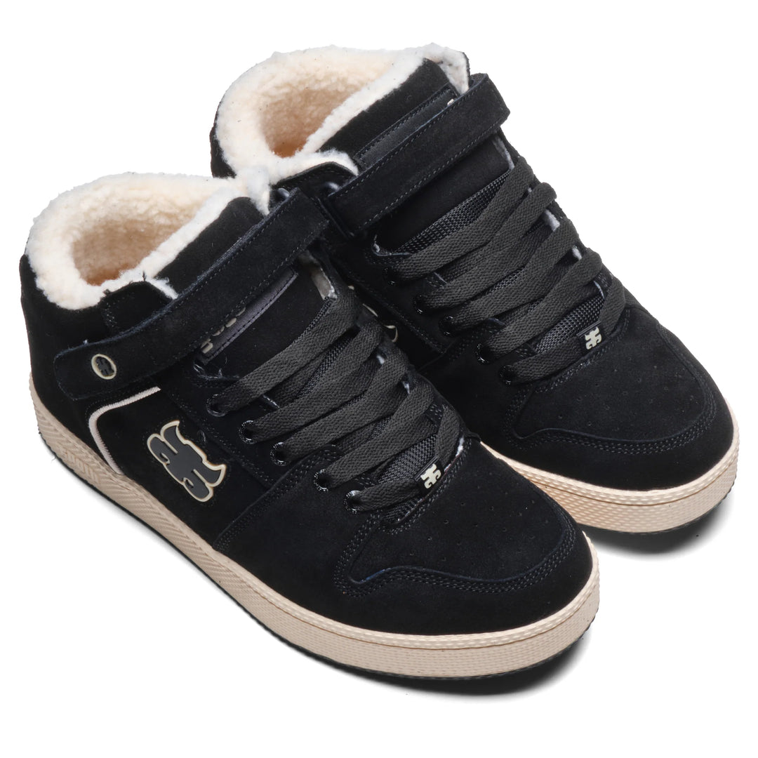 IPath Grasshopper - Waxed Black Suede Shearling