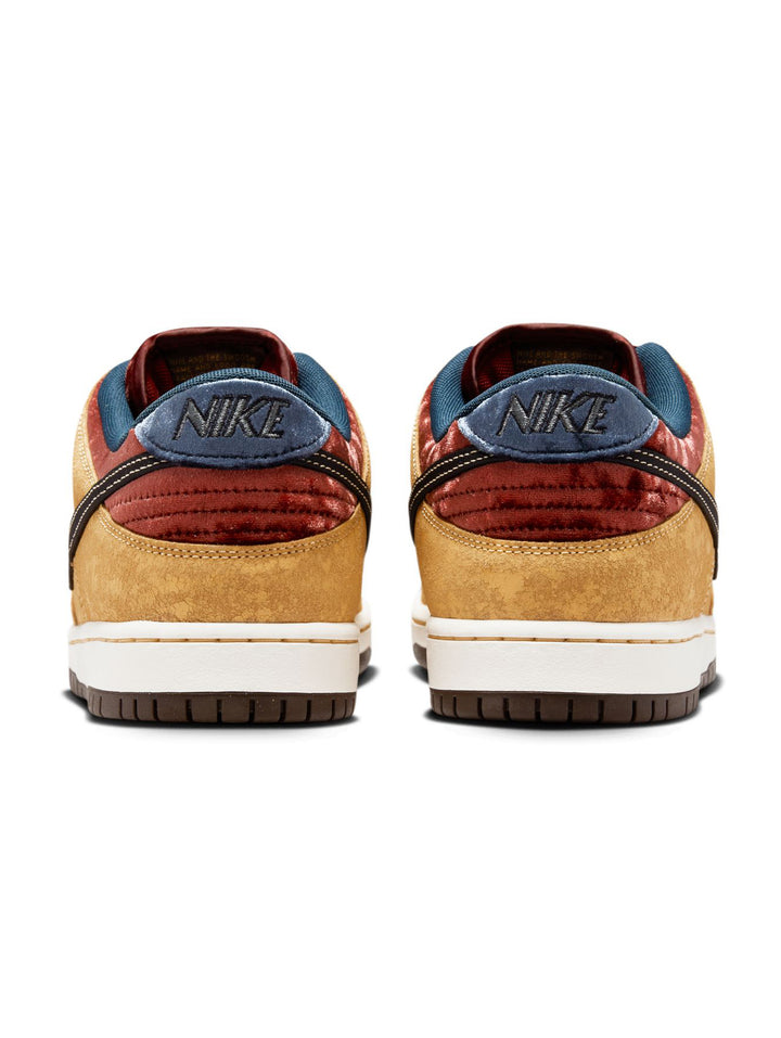 Nike SB Dunk Low Pro - Celestial Gold / Black (City of Cinema)