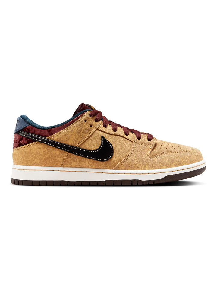 Nike SB Dunk Low Pro - Celestial Gold / Black (City of Cinema)