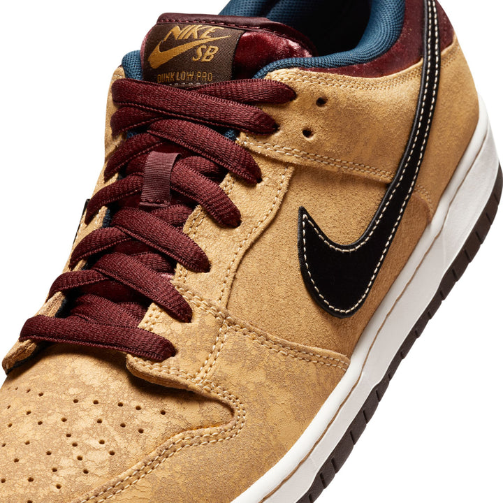 Nike SB Dunk Low Pro - Celestial Gold / Black (City of Cinema)