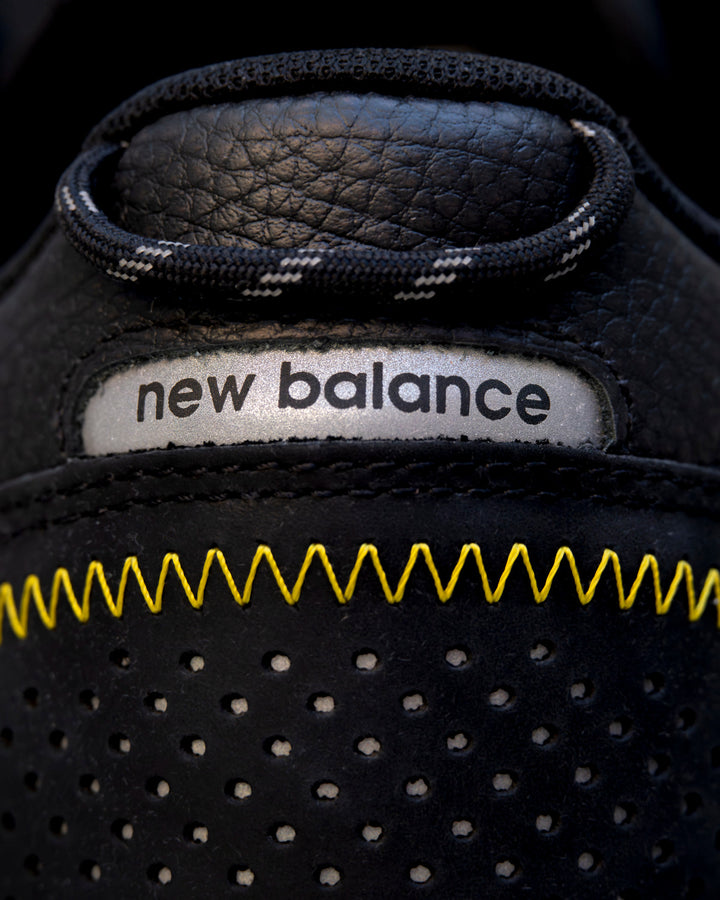 New Balance Numeric 440 v2 Trail Low Wide - Black / Black