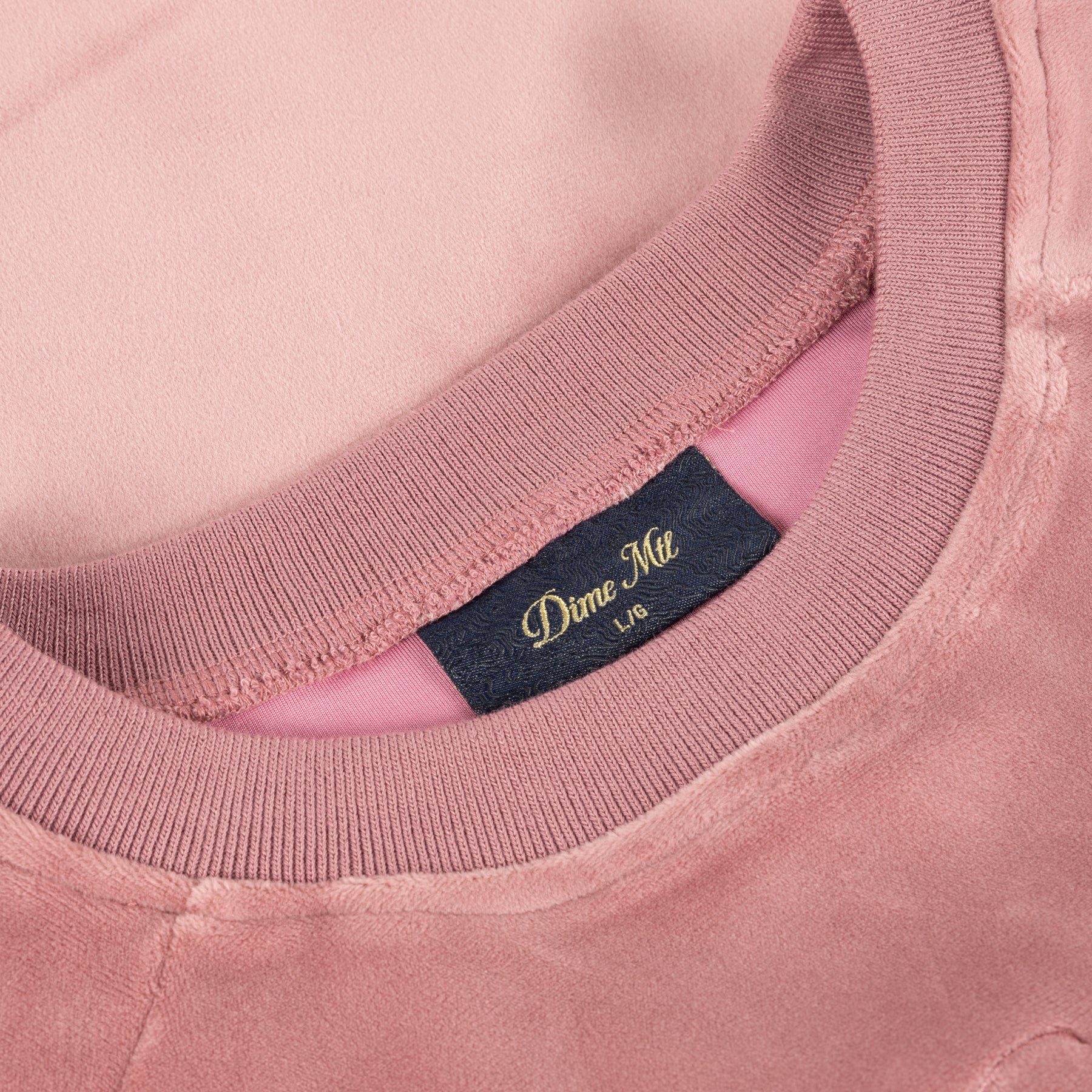 人気商品【Dime】Cursive Velvet Crewneck ベルベット Dime - 【残りわずか】Cursive Velvet Crewneck | ACRMTSM