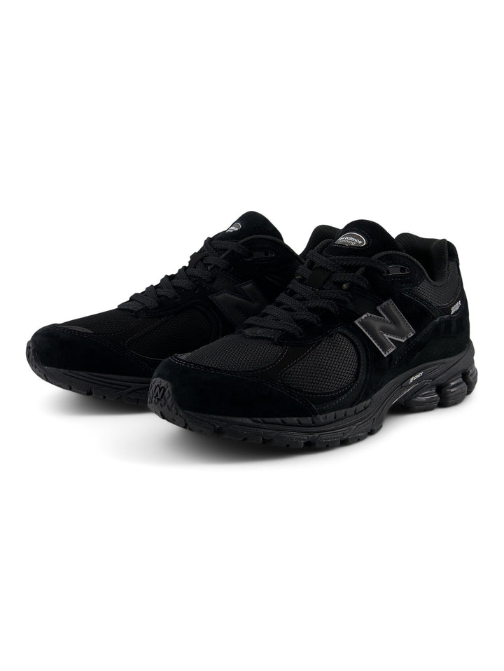 New Balance 2002RV1 - Black / Black