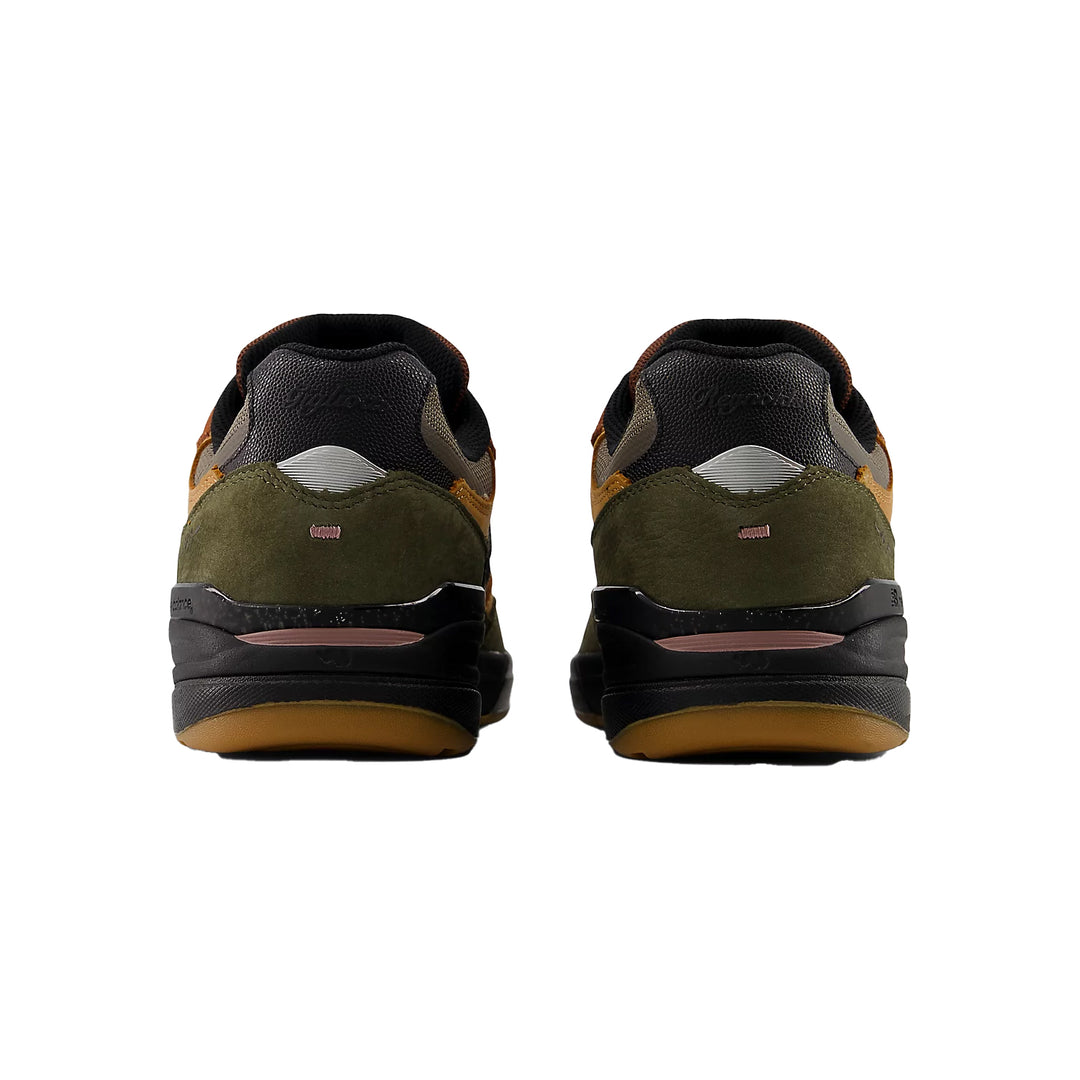 New Balance Numeric x Mike Gigliotti Reynolds 933 - Brown / Pink